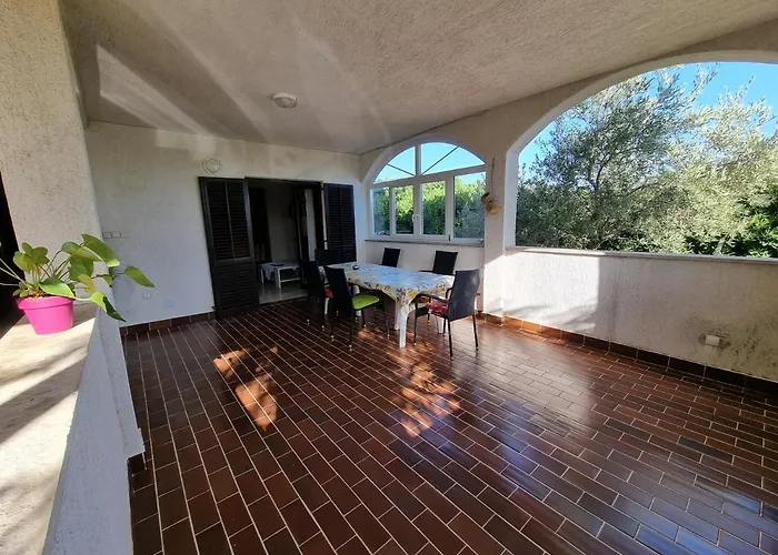 아파트 Grbac Barbat na Rabu